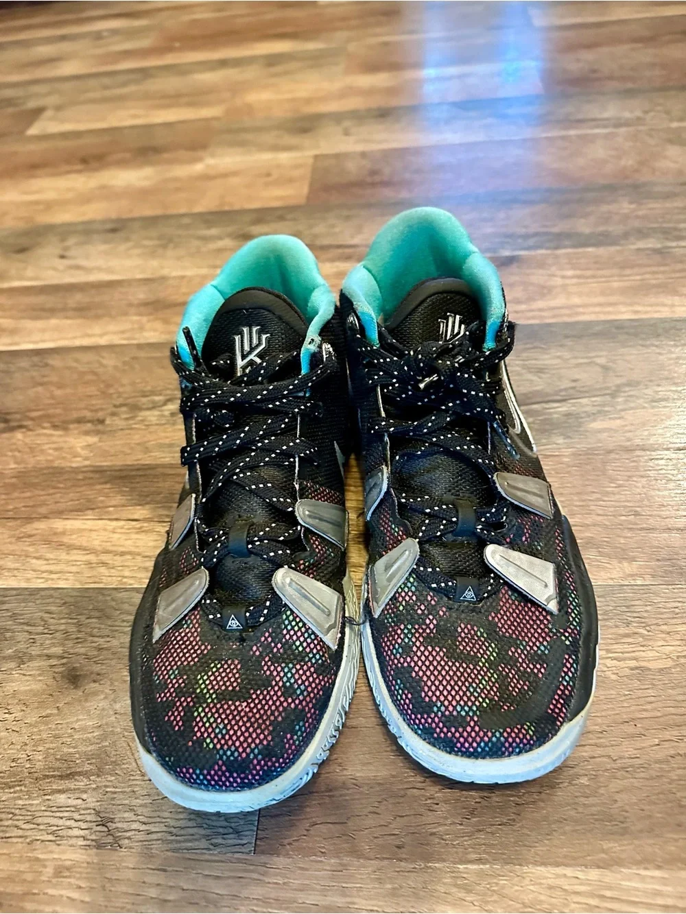 Nike Kyrie 7 sneakers GS size 5Y
